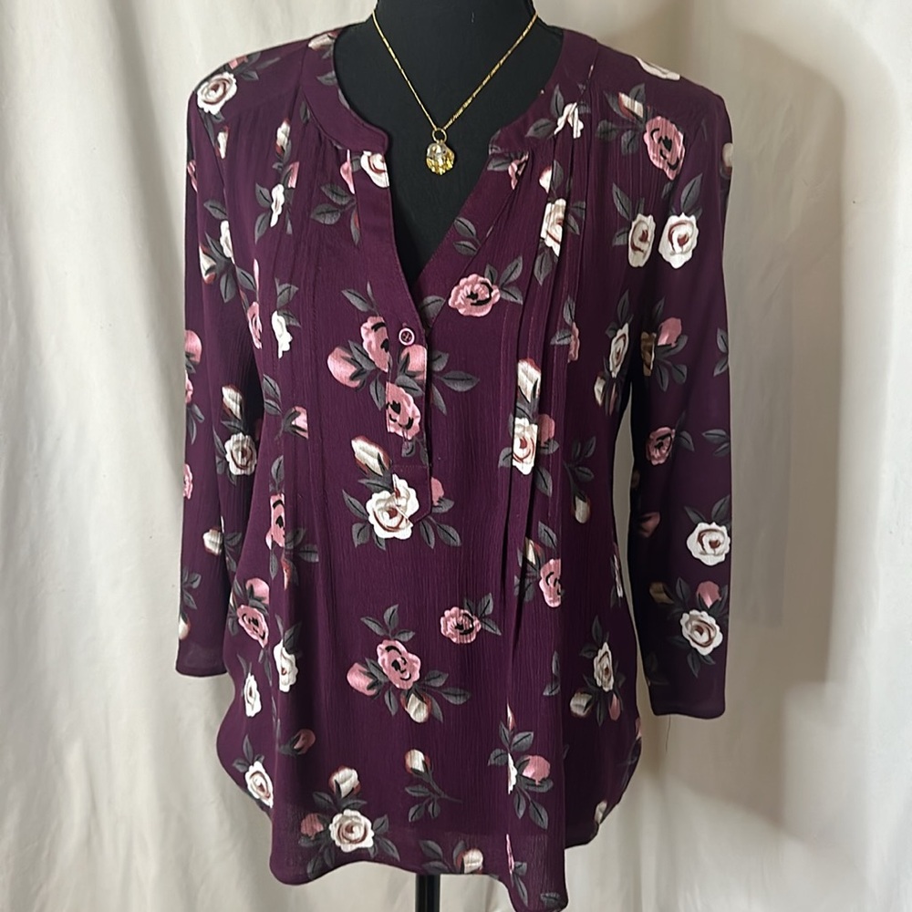 NWOT‎ FUN 2 FUN floral blouse purple